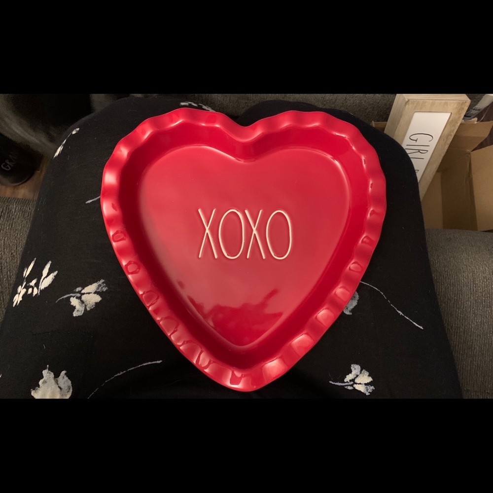 NEW Rae Dunn XOXO dish